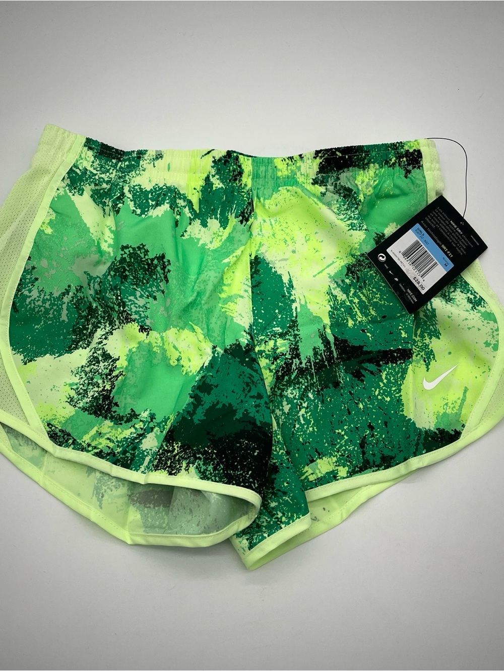 NEW Nike Girls NWT Dri Fit Running Shorts Tempo